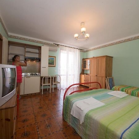 Вилла Agriturismo Nardini Роди-Гарганико Экстерьер фото
