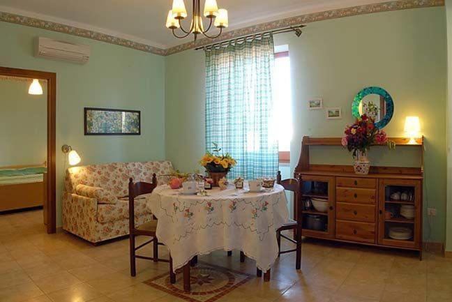 Вилла Agriturismo Nardini Роди-Гарганико Экстерьер фото