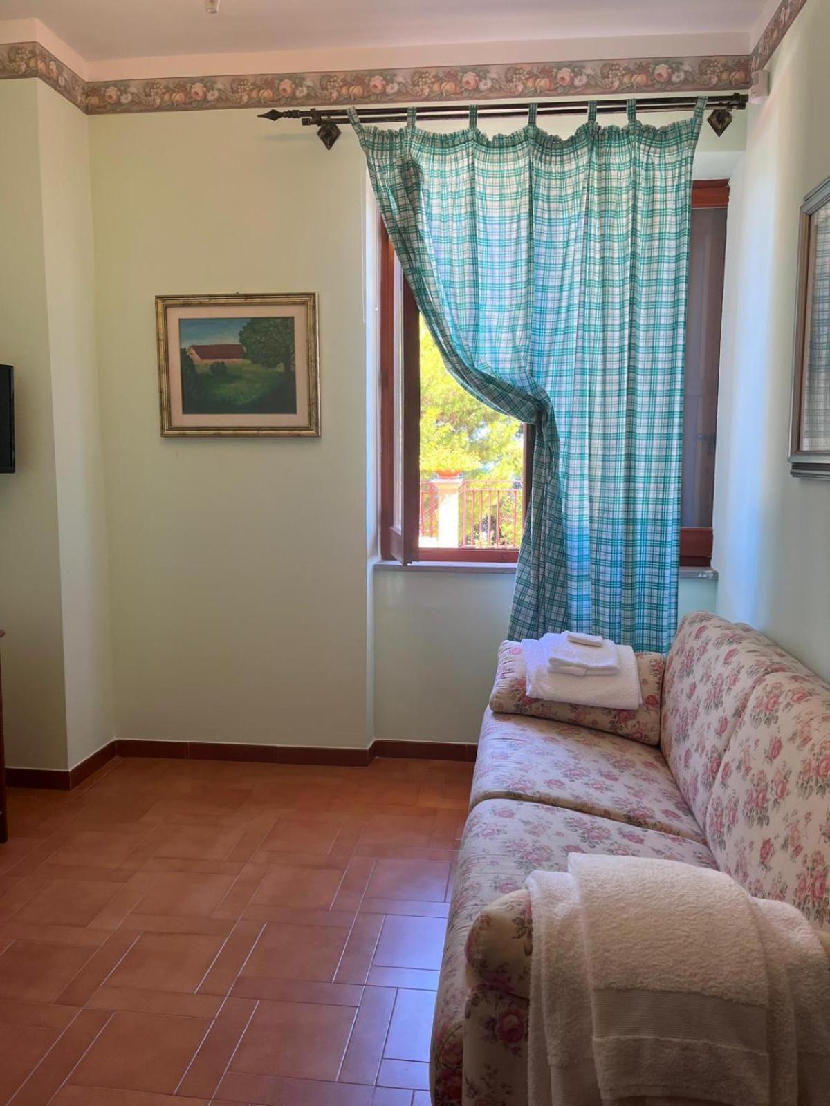 Вилла Agriturismo Nardini Роди-Гарганико Экстерьер фото