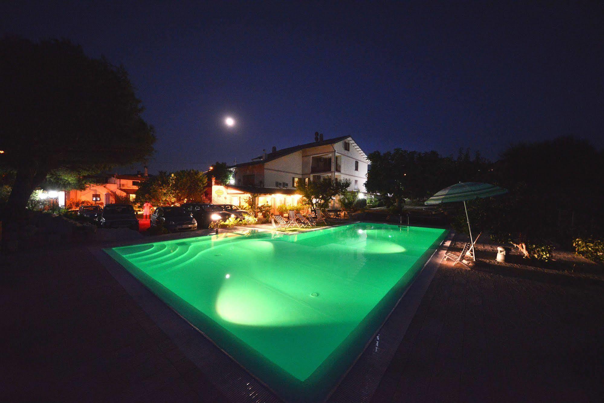 Вилла Agriturismo Nardini Роди-Гарганико Экстерьер фото